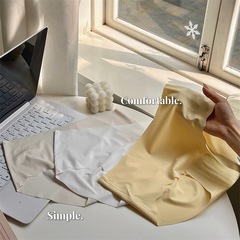 夏季極簡風一片式冰絲柔軟親膚無痕透氣舒適提臀裸感少女三角內褲