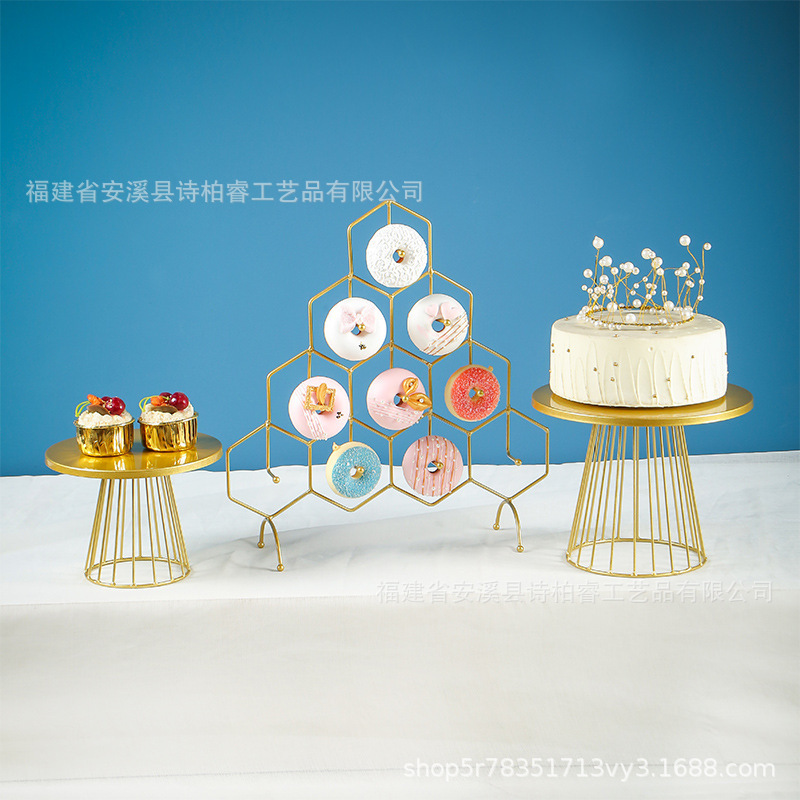Estandarte de pastel europeo Tea de la tarde Tea Break Self-service Showcase de hierro forjado oro Decoración de postre creativa image 26