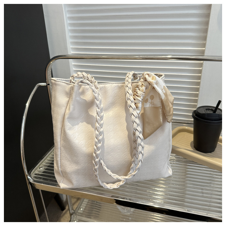2024 Summer New Fashion Scarf Handheld One Shoulder Large Capacity Tote Bag Women's Bag Mixed Batch_voghion.com