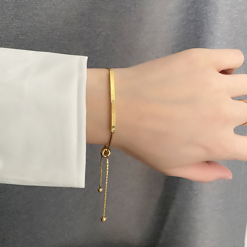 Titanium steel does not fade, cool personality style adjustable bracelet, trendy and popular letter bracelet, niche accessories for women
