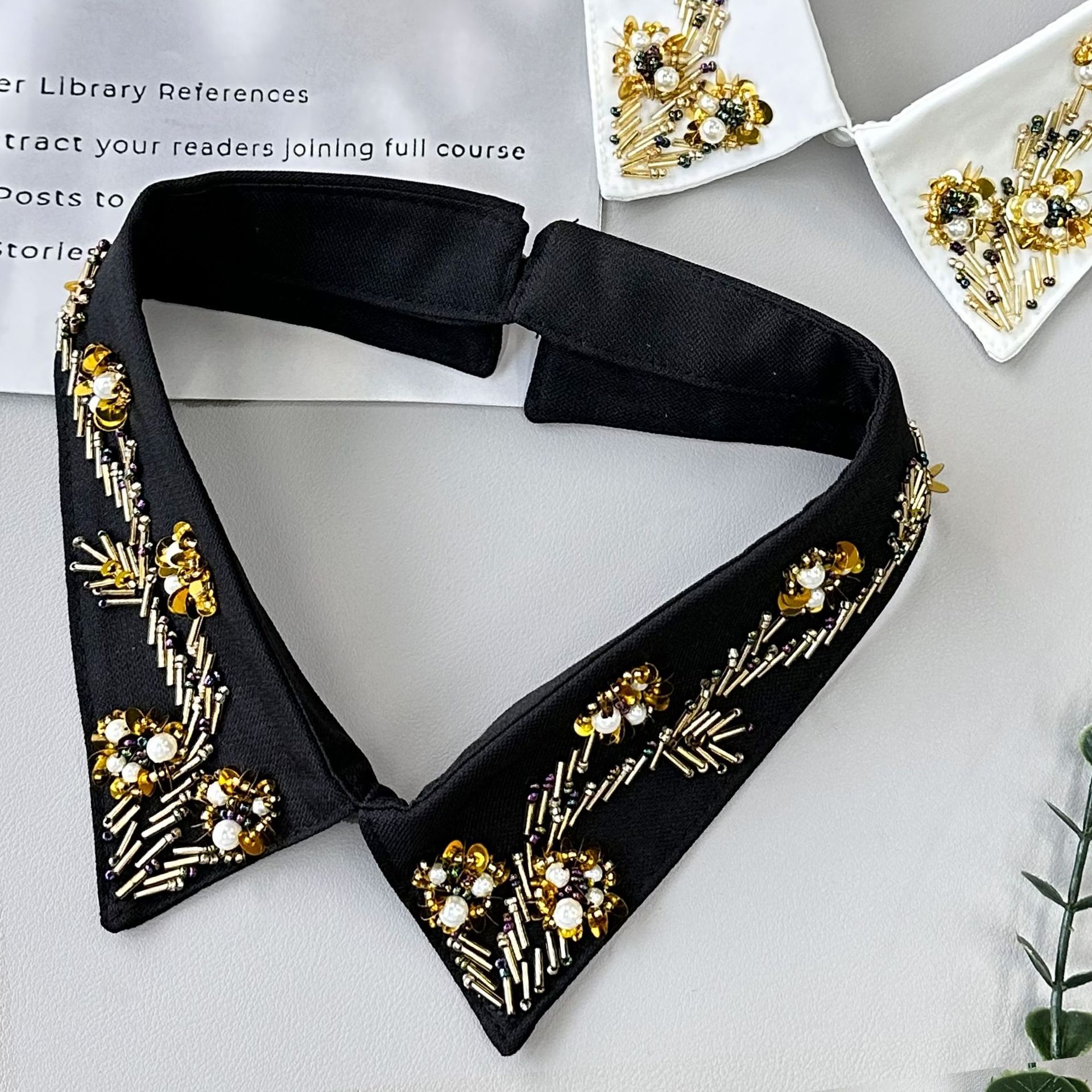 Primavera y verano nuevo dorado esquinado cuello decorado vestido camisa ropa infantil universal lujo ligero cuello falso image 3