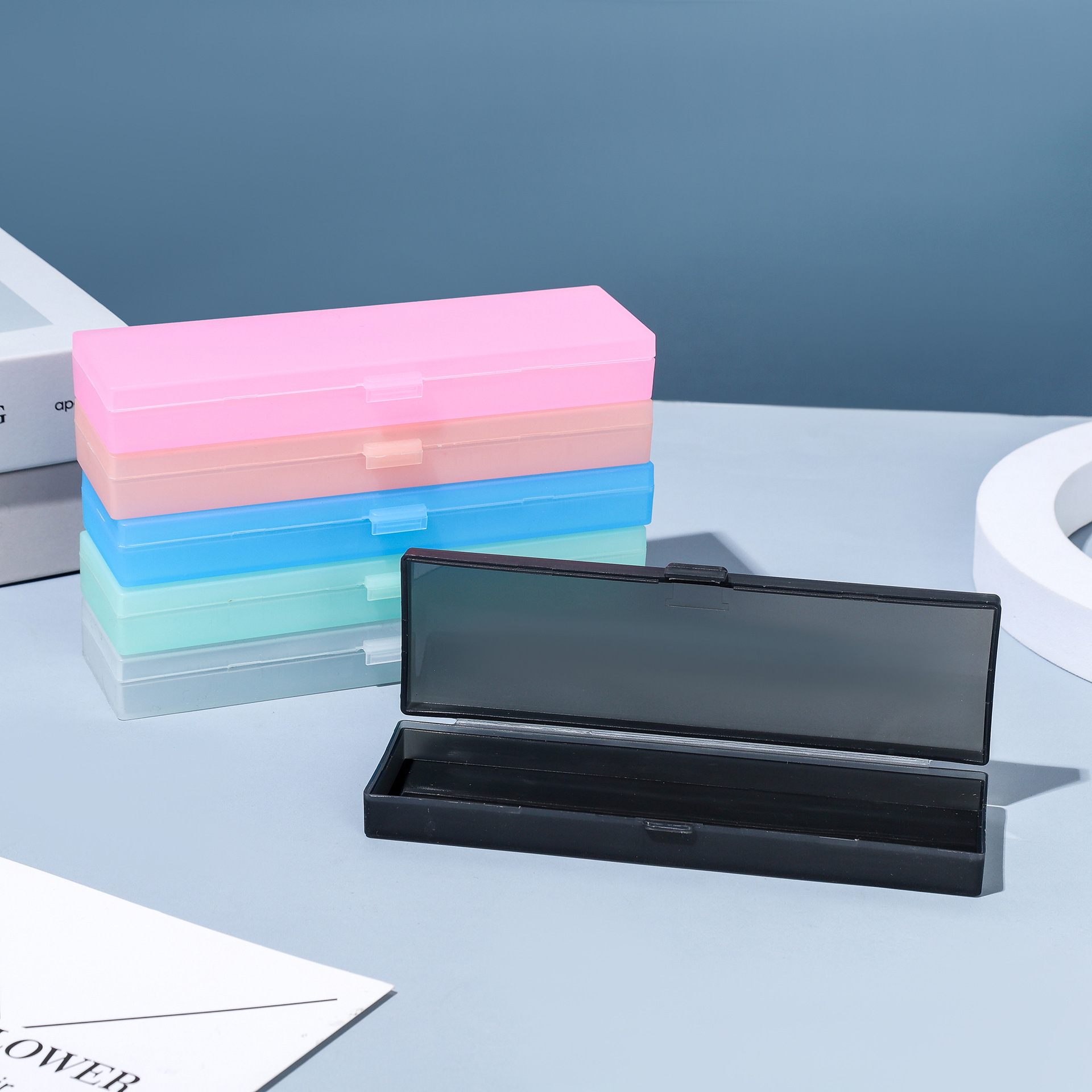 Macaron estuche de lápices portátil multifuncional caja de almacenamiento para estudiantes simple portátil para estudiantes al por mayor