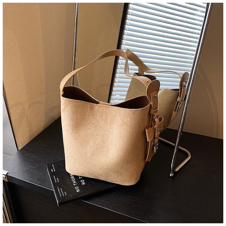 2025 New Matte Suede Mother-Daughter Bucket Bag For Women, Niche Luxury Large Capacity Retro Shoulder And Crossbody Bag - Thumbnail 8