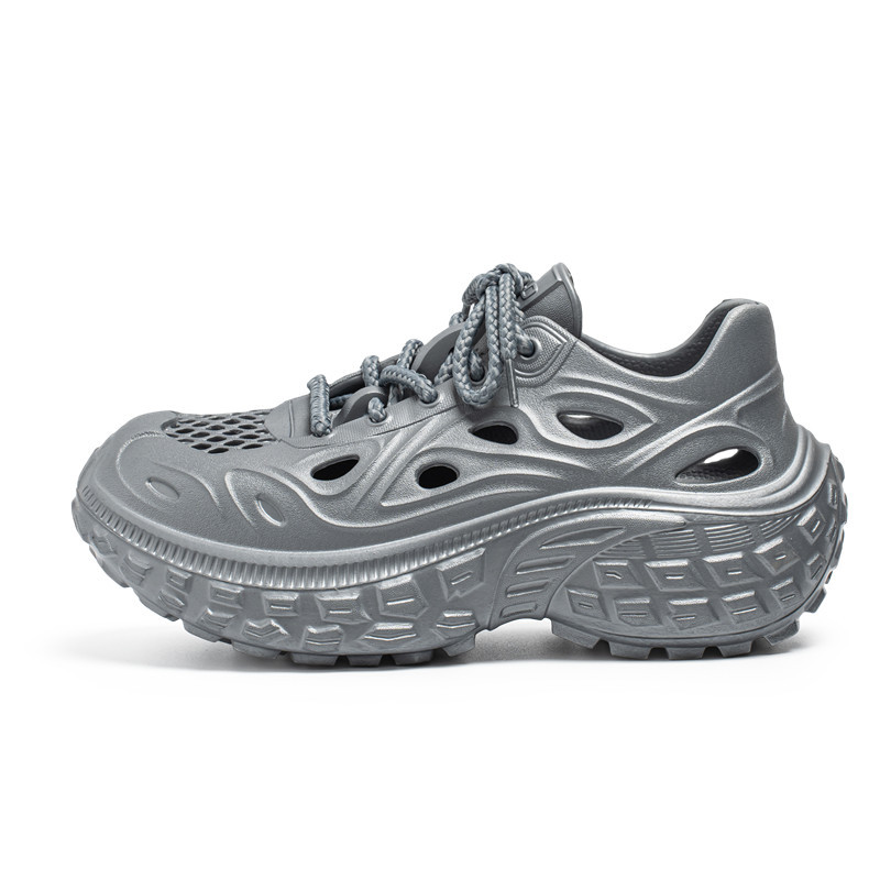 Diseñador de zapatos de coco de lujo ligero 2025 Xia Kanye Pareja al aire libre playa zapatos con agujeros Douyin video sandalias hombre