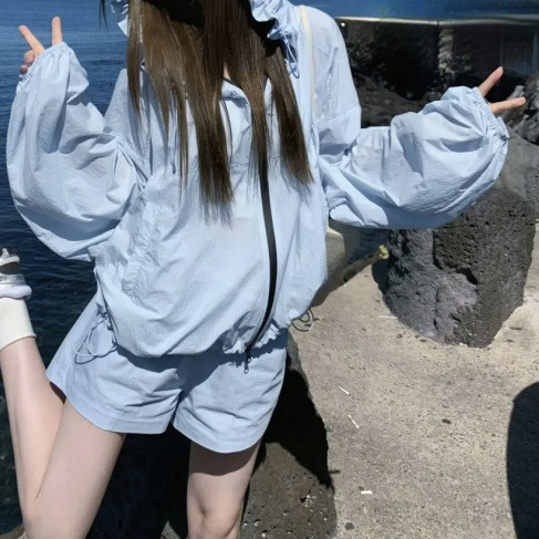Lightweight and Breathable Hooded Sun Protection Clothing for Women, Summer Jacket and Shorts Two-Piece Set, Simple Suit, Ins Fashion, Sports and Leisure Lightweight and Breathable Hooded Sun Protection Clothing for Women, Summer Jacket and Shorts Two-Piece Set, Simple Suit, Ins Fashion, Sports and Leisure