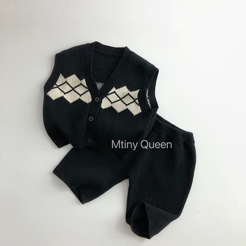 Temperament Korean version ~ simple jacquard ~ spring and autumn children's sweater vest cardigan western style men's and women's knitted shorts suit