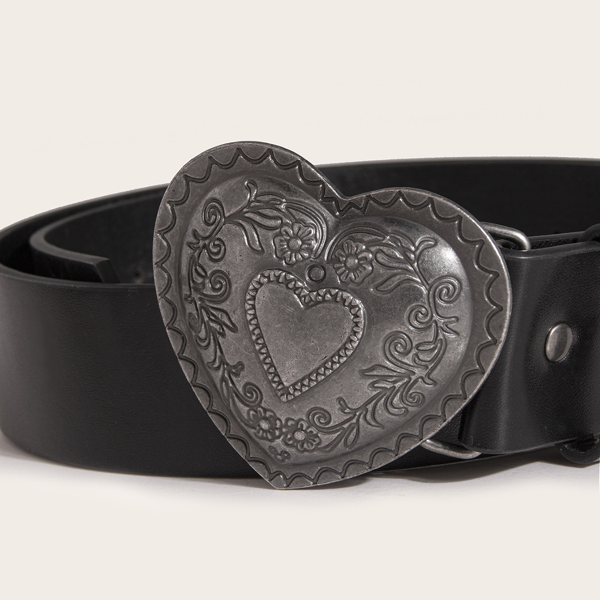 Simple Style Heart Shape Pu Leather Alloy Women's Leather Belts display picture 4