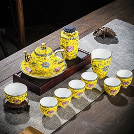 装饰花瓶;陶瓷工艺品;酒壶