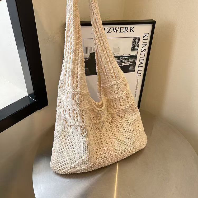 Knitted summer bag