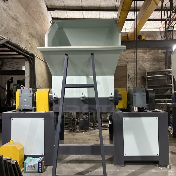 PC废塑料液晶面板回收利用机，汽车面板处置利用清洗粉碎机