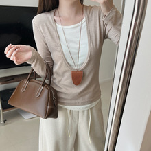 假两件V领长袖针织衫女秋季新款气质修身设计感撞色打底上衣T恤