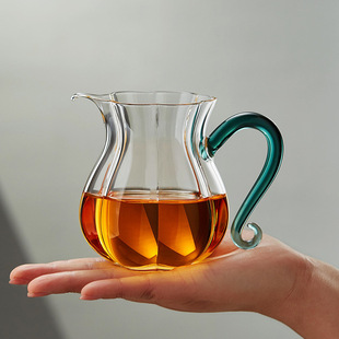 The fair cup home tea sea uniform cup kung fu tea set high boron silicon heat-resistant tea crystal butterfly roll tail bubble cup