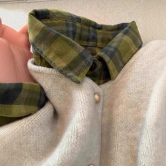 アメリカのレトロな緑の格子シャツの女性は、ゆったりとしたシャツのコートを重ねて着ているカップルは、春と秋の長袖の上着を着ている