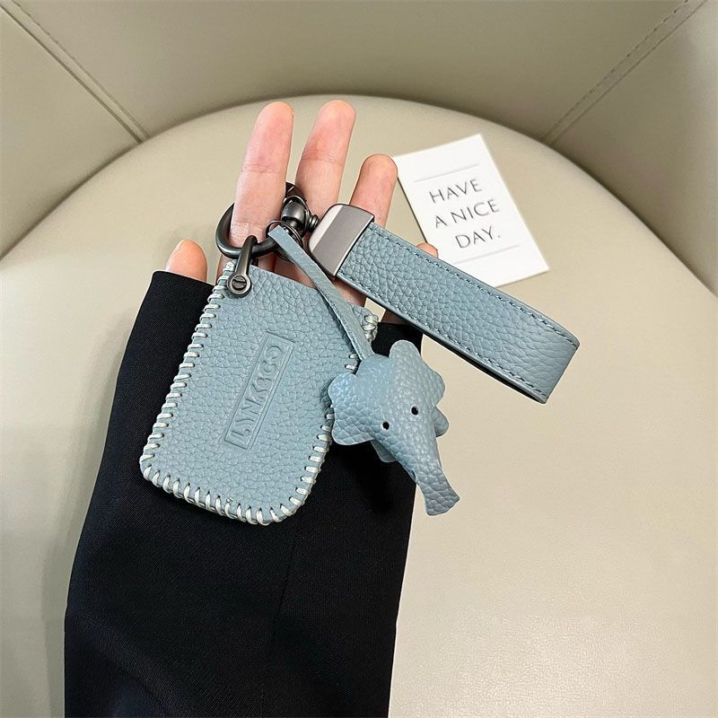 Suitable for Lynk & Co 03 Key Cover 06 05 07 01 02 09 High-End Car Key Chain Shell Bag Cute Men and Women