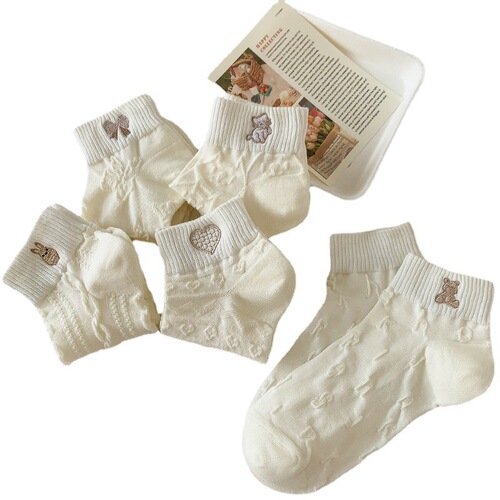 White socks women's socks spring and summer new ins boat socks women's cotton low-top Japanese and Korean college style women's socks wholesale