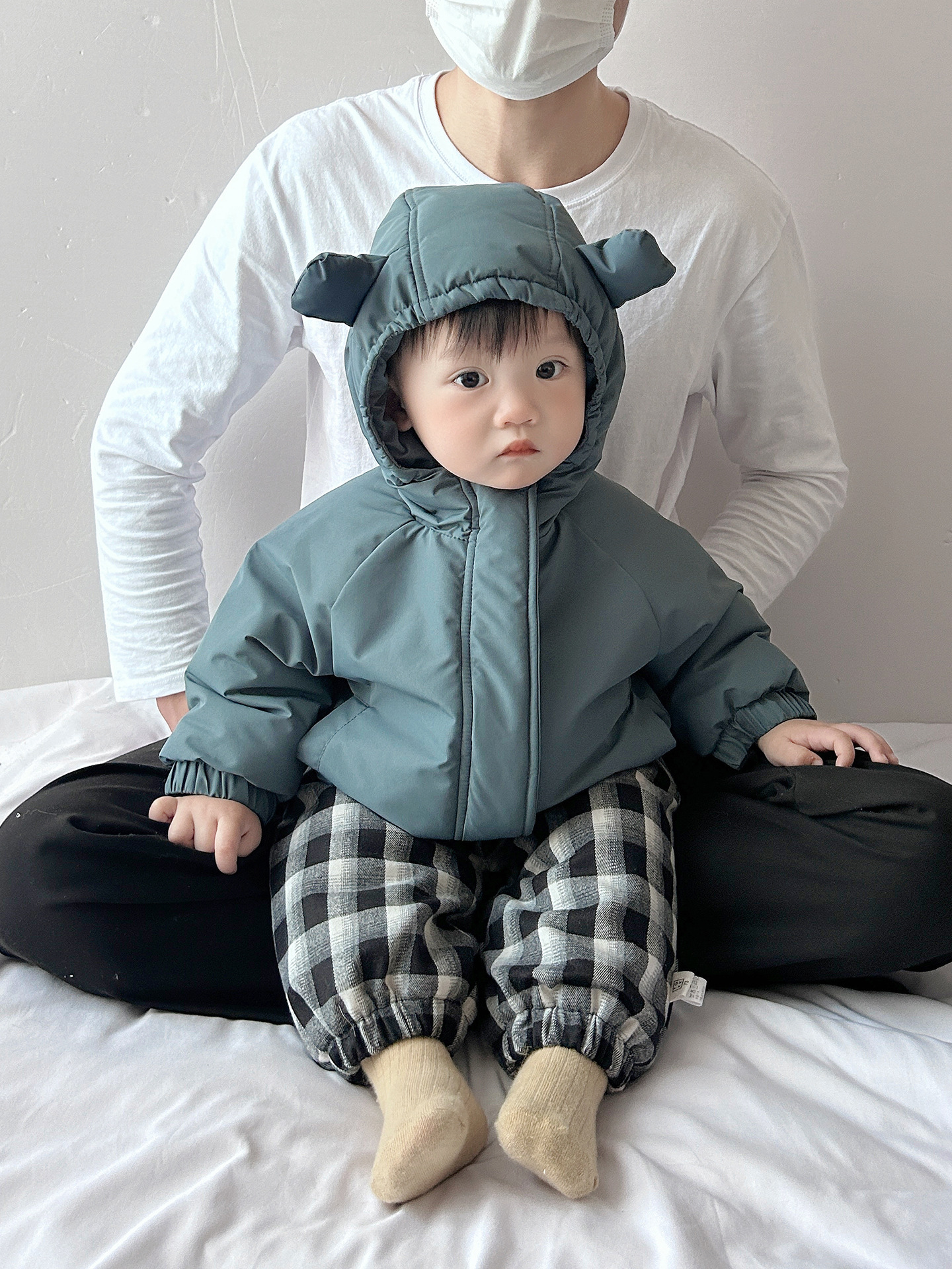 Baby invierno ropa de algodón lindo bebé ropa de dibujos animados extranjeros niños abrigado chaqueta de algodón cálida invierno