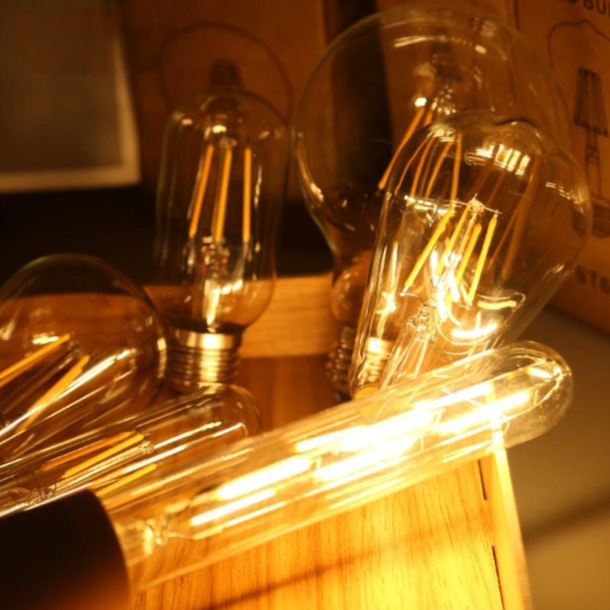 Bombilla de Edison LED lámpara de escritorio protección para los ojos lámpara de noche E27 tornillo vintage vela lámpara caliente bombilla de tungsteno amarillo