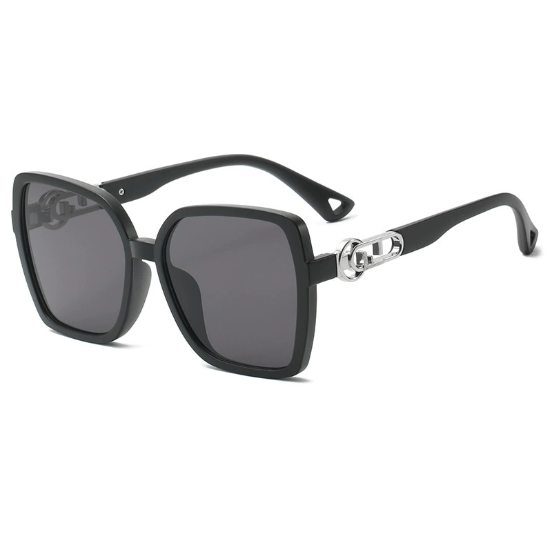 П fashionable sunglasses?