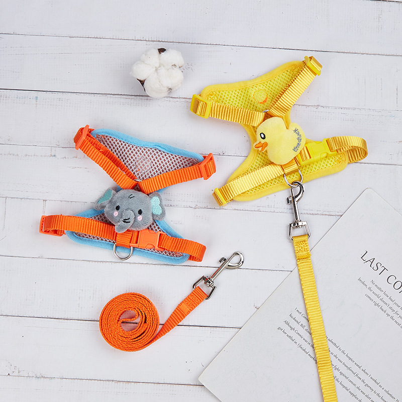 Nuevo perro corda de tracción lindo pato amarillo anti-desprendimiento chaleco ajustable felino cinturón de pecho en stock al por mayor
