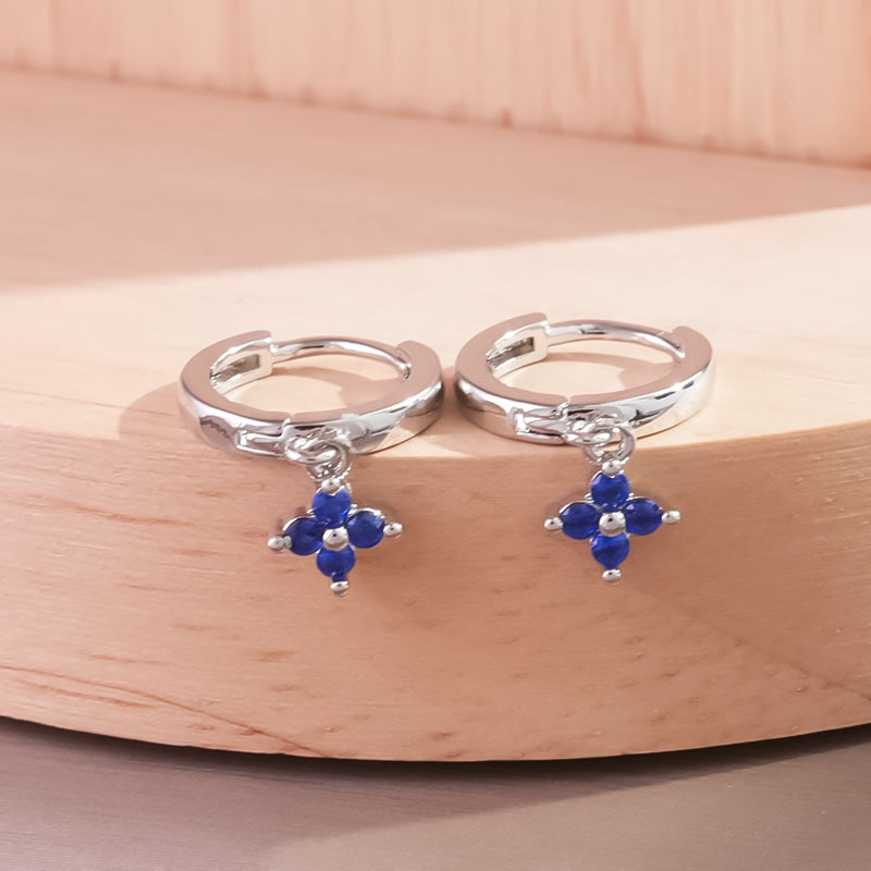 Náušnice štvorlístok z medi s diamantom pre ženy_voghion.com