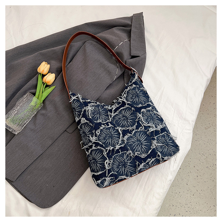 Frau Groß Denim Blume Basic Quadrat Reißverschluss Schultertasche display picture 3