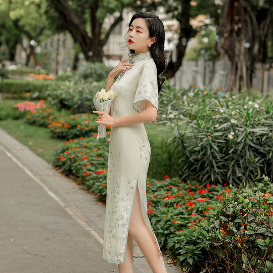 8946 cheongsam modified elegant girl's long green elegant retro National style spring and summer cheongsam dress
