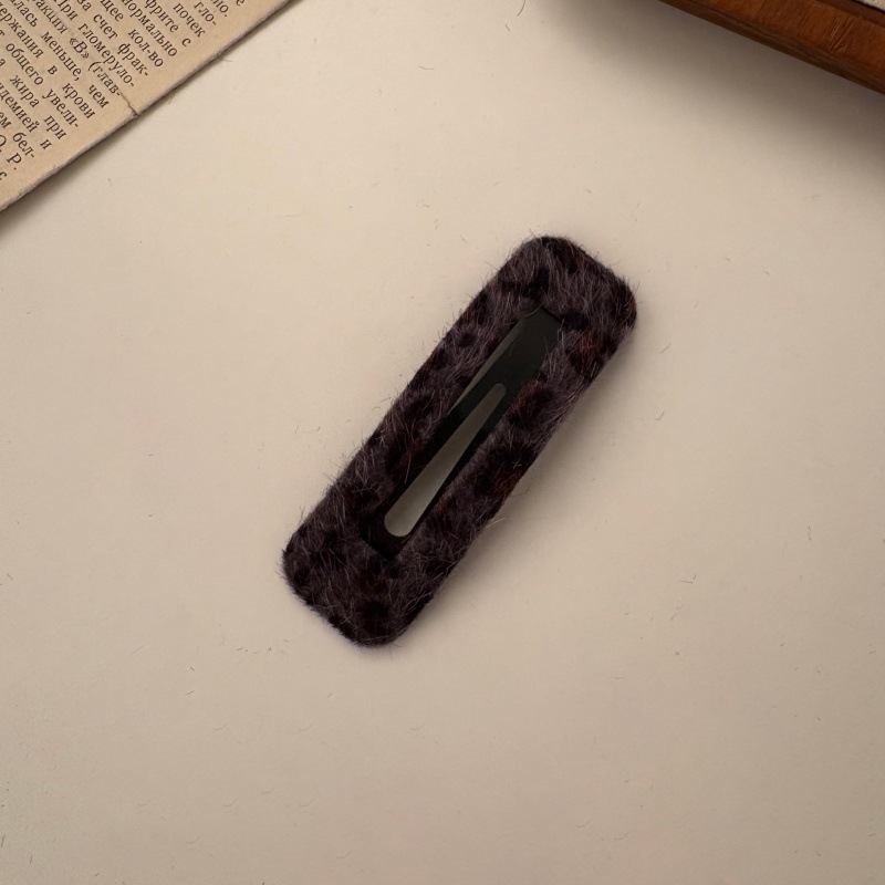 Square gray leopard print bb clip