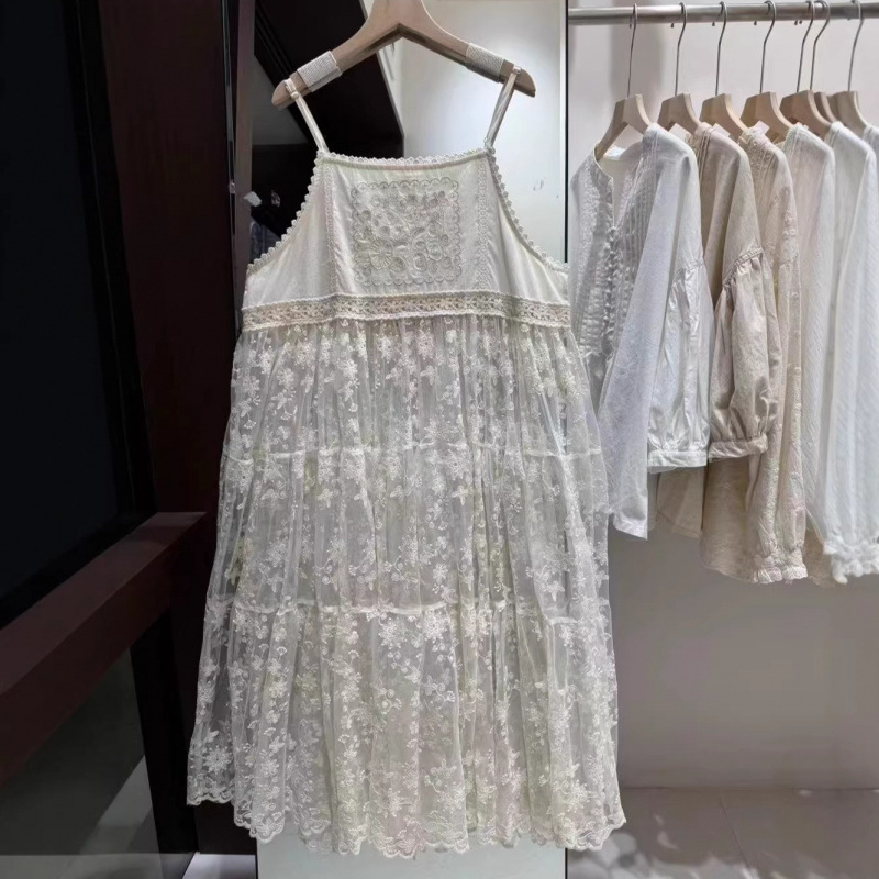 2026 Spring/Summer Vintage Mori Girl Style Embroidered Strap Midi Dress with Multi-Layered Tulle Loose Fit Dress 2026 Spring/Summer Vintage Mori Girl Style Embroidered Strap Midi Dress with Multi-Layered Tulle Loose Fit Dress