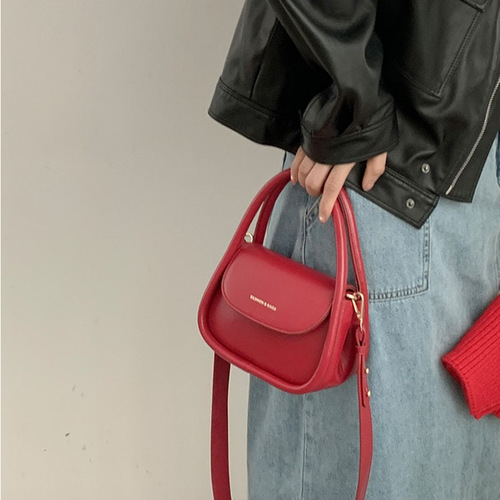 New niche design, simple solid color handheld square bag, high-end texture, fashionable and versatile crossbody bag for women wholesale
