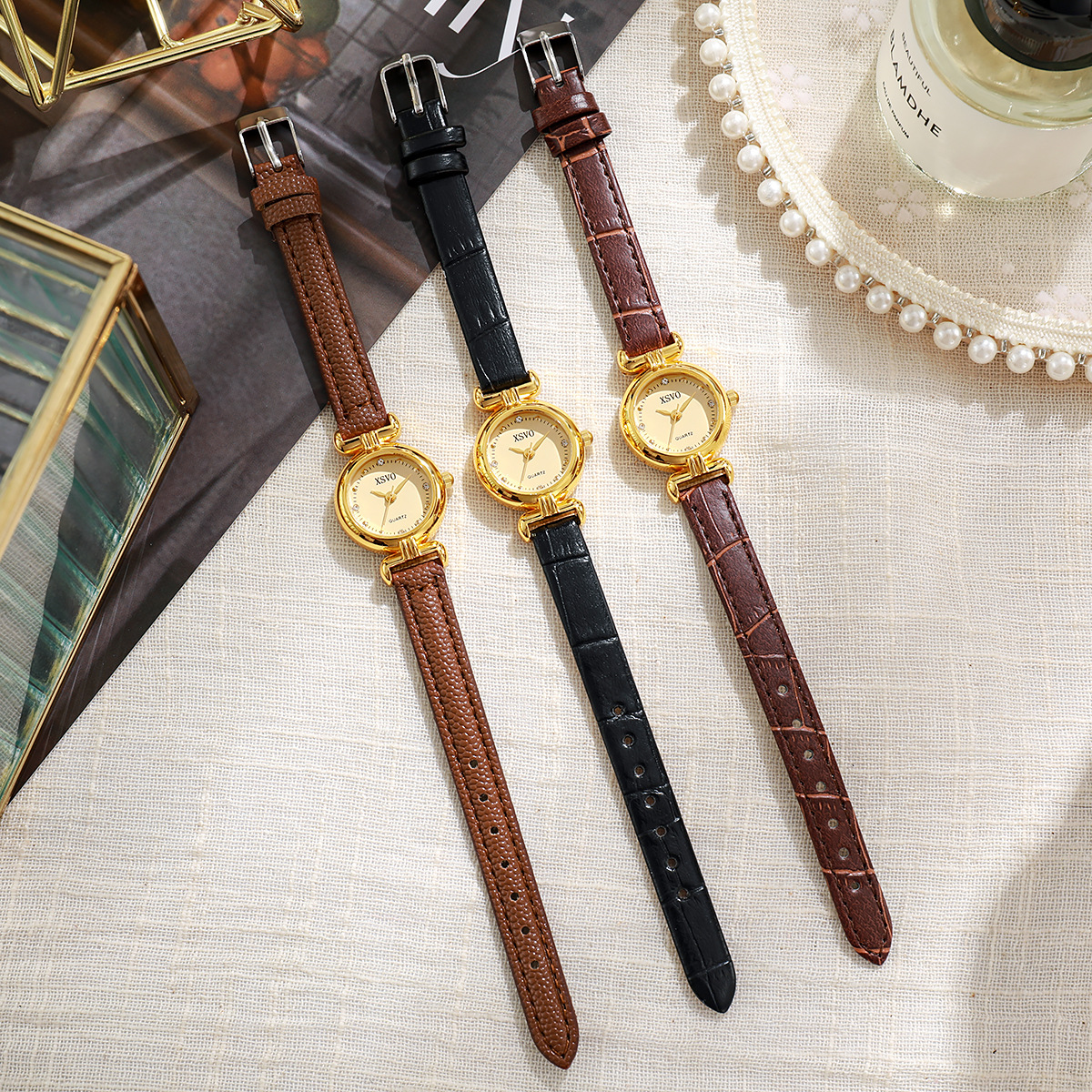 23g Weight Plexiglass Mirror Material Casual Solid Color Buckle Quartz Watch Women's Watches