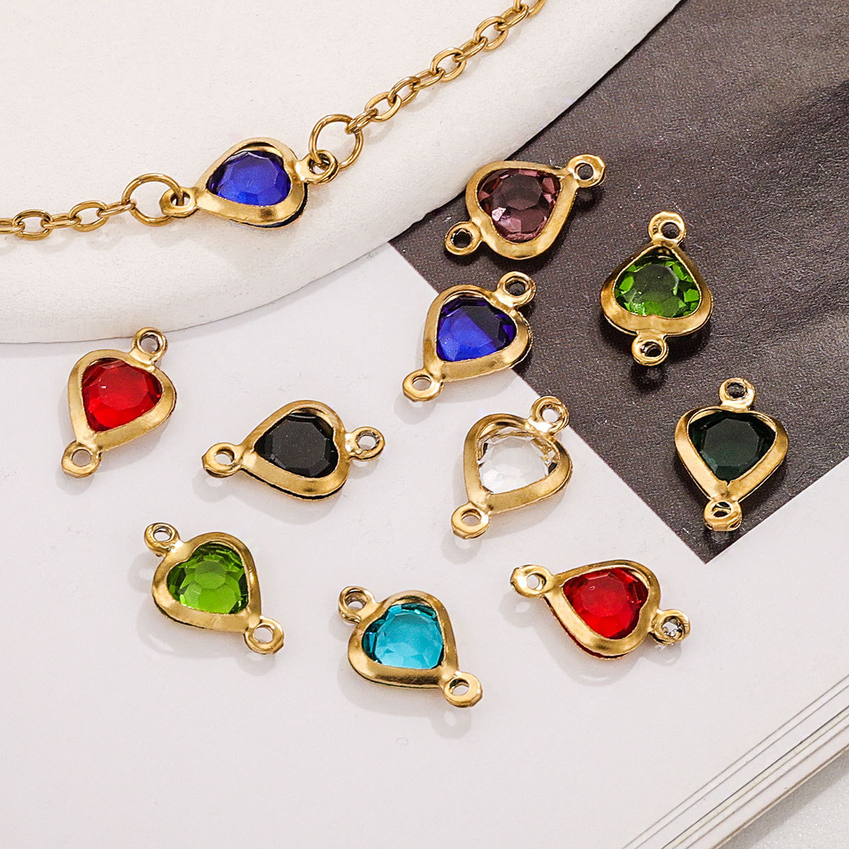 Serie de gotas de cristal de acero inoxidable nicho de alta calidad collar de colgante de acero de titanio DIY accesorios de joyería mayorista