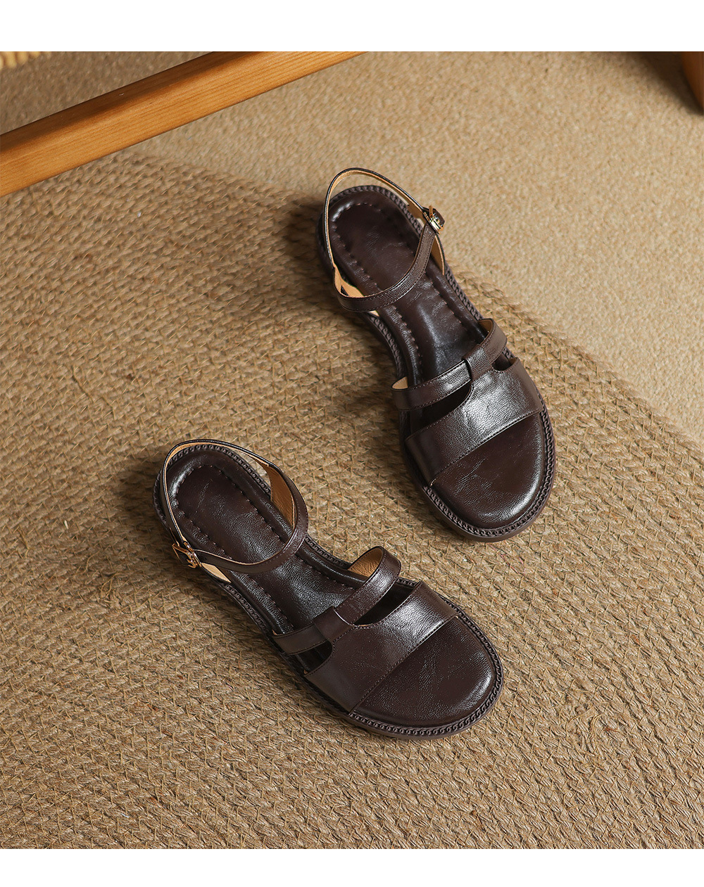 Dép sandal nữ quai chữ V đế bệt hở mũi, phong cách đi biển mùa hè — màu nâu chi tiết 19