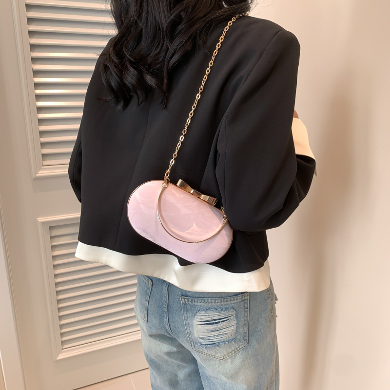 Spring Collection Women's Versatile 2024 New Exquisite Banquet Handheld Chain Shoulder Cross Bag for Women_voghion.com
