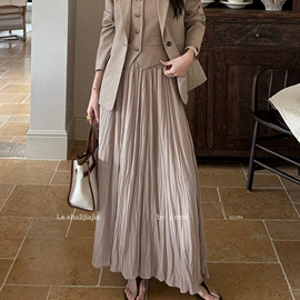 连衣裙;半身裙;女式针织衫