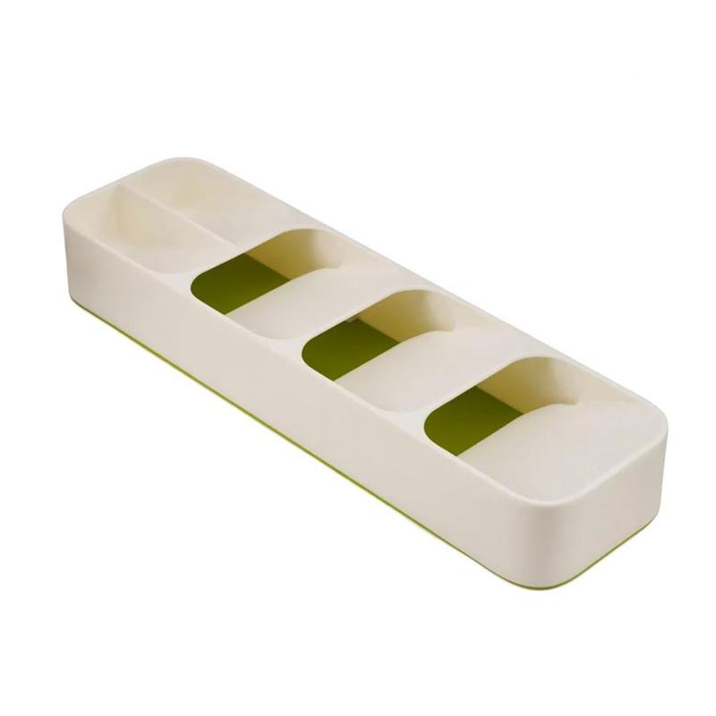 14062437873_1945808142