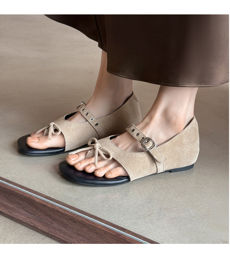 Sandal xỏ ngón đế bệt thiết kế độc đáo nơ bướm quai ngang La Mã — màu đen, màu mơ, bạc chi tiết 20