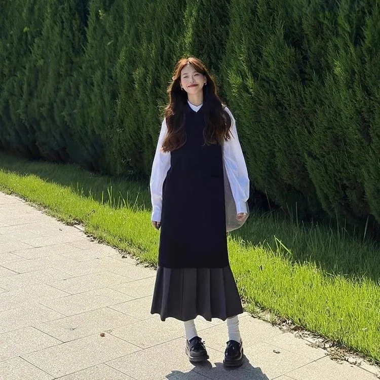 College Style Layered Knitted Vest Dress Long-Sleeved Shirt Pleated Skirt Women's Spring New Fashion Suit