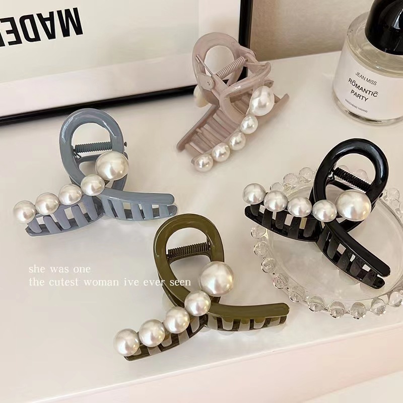 挺能抓~ins後腦勺抓夾女2023新款珍珠髮夾頭飾氣質鯊魚夾子高級感