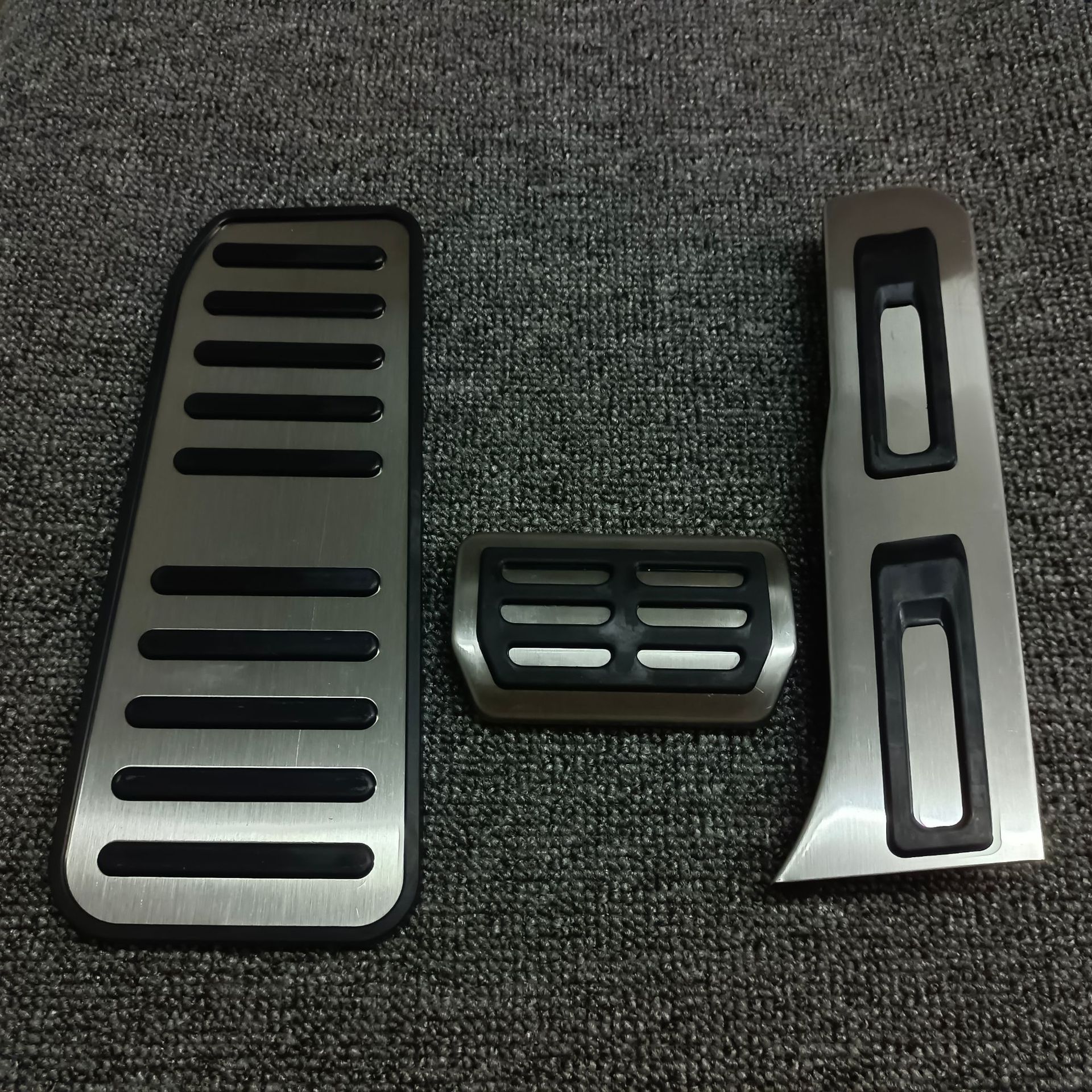 Suitable For Xiaopeng G9 Car Interior Modification Accelerator Brake Original Stainless Steel Foot Pedal Modification Rest Pedal