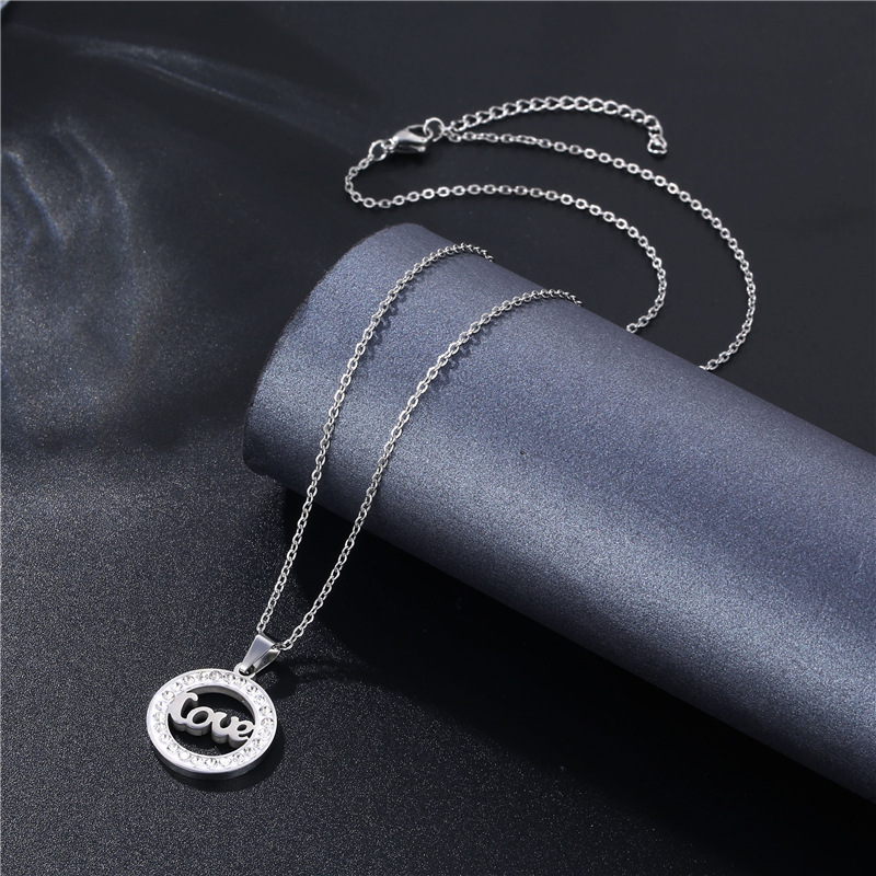 Cross-border Love Letter Necklace Necklace Stainless Steel Style Pendant Ceramic Clay Rhinestone Clavicle Chain Jewelry display picture 4