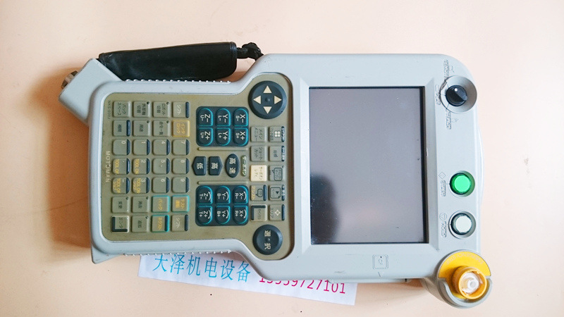 安川 JZRCR-NPP01-1 JZRCR-NPP01 YASKAWA 示教器