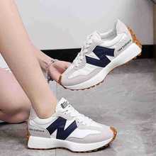 ﶬsgsͰɫǰϵֻ˶עЬƽɴԲͷ˶Ь