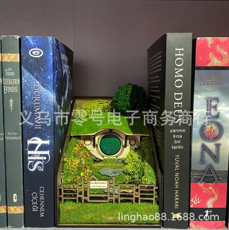Cross-border new Book Shelf Insert -Bilbo Baggins Home bookshelf decorative partition board