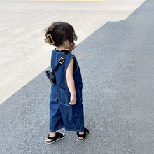 儿童连体背带裤2023春夏款男女童韩版时髦宽松工装无袖牛仔连体裤