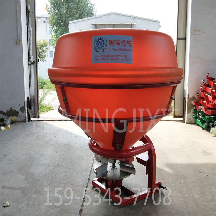 农用拖拉机后置撒肥机四轮车带化肥抛洒机传动轴塑料施肥器