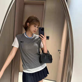 现货miumiu夏季新款假两件t恤女刺绣字母舒适柔软宽松短袖女上衣