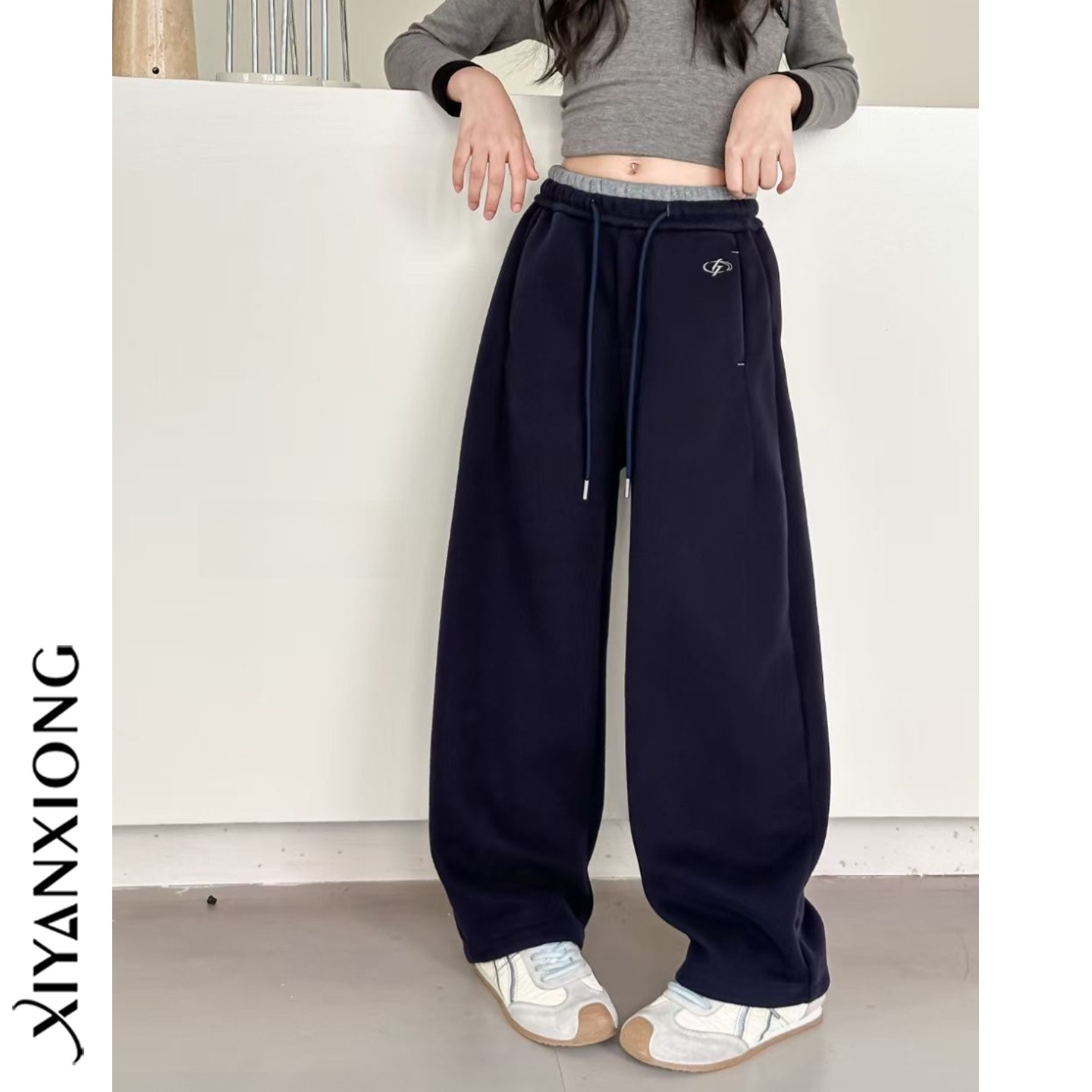 女童运动裤加绒秋冬2025新款儿童超火裤子初中生卫裤女大童阔腿裤
