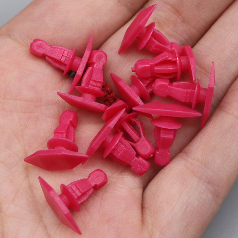 Adecuado para Nissan pickup coche tira de sellado de uñas tira de sellado hebilla remache de nylon F69 OE:01553-09311