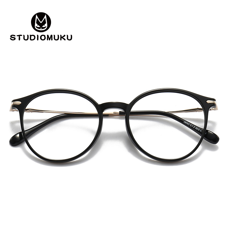 STUDIOMUKU, el rey de las gafas de madera, combina el Renacimiento y la moda con marcos de gafas.