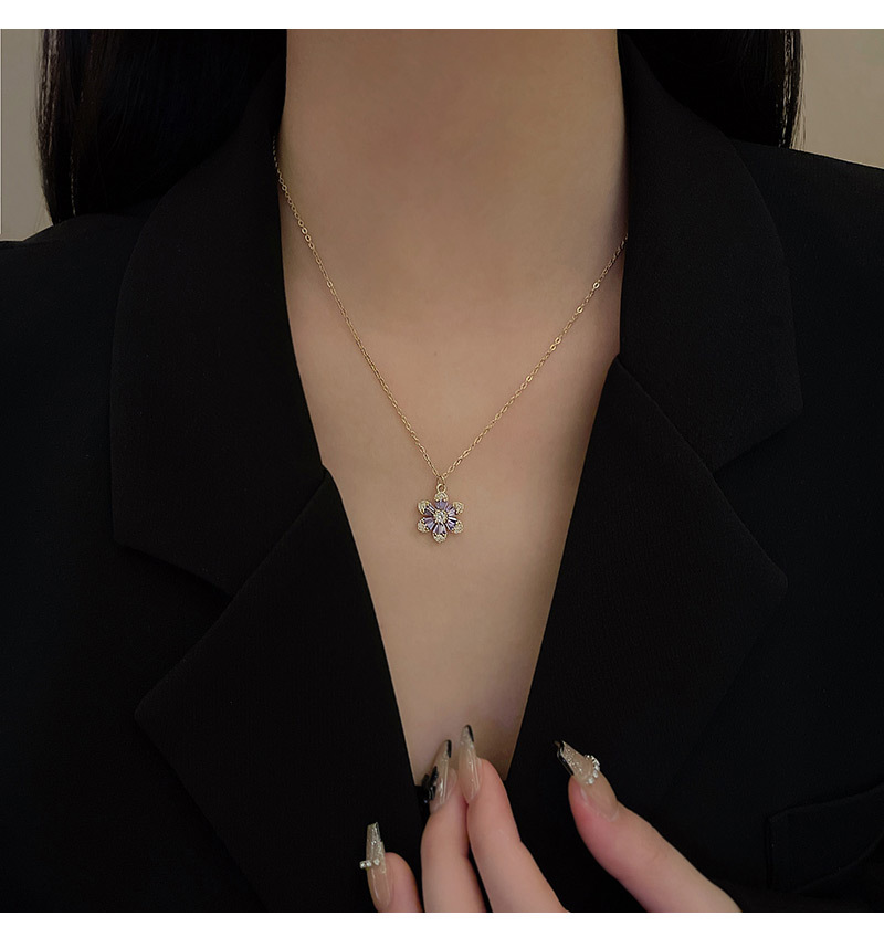 Fashion Snowflake Titanium Steel Plating Zircon Pendant Necklace